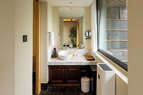 Xiaotang Yipiao Siheyuan Hot Spring Hotel & Resorts