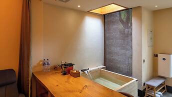 Xiaotang Yipiao Siheyuan Hot Spring Hotel & Resorts