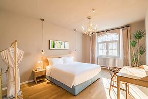 Xiaotang Yipiao Siheyuan Hot Spring Hotel & Resorts