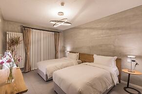 Xiaotang Yipiao Siheyuan Hot Spring Hotel & Resorts