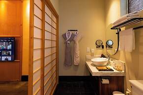 Xiaotang Yipiao Siheyuan Hot Spring Hotel & Resorts