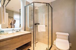 Xiaotang Yipiao Siheyuan Hot Spring Hotel & Resorts