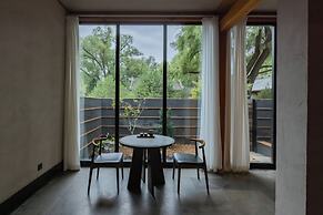 Xiaotang Yipiao Siheyuan Hot Spring Hotel & Resorts