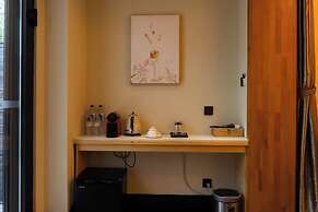 Xiaotang Yipiao Siheyuan Hot Spring Hotel & Resorts