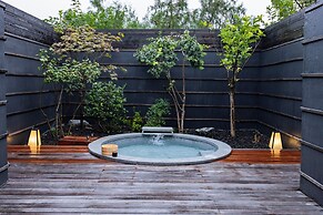 Xiaotang Yipiao Siheyuan Hot Spring Hotel & Resorts