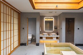Xiaotang Yipiao Siheyuan Hot Spring Hotel & Resorts