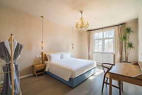 Xiaotang Yipiao Siheyuan Hot Spring Hotel & Resorts