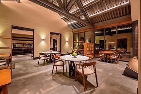 Xiaotang Yipiao Siheyuan Hot Spring Hotel & Resorts