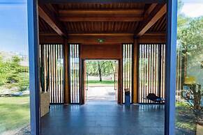 Xiaotang Yipiao Siheyuan Hot Spring Hotel & Resorts