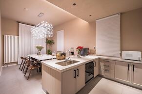 Xiaotang Yipiao Siheyuan Hot Spring Hotel & Resorts