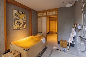 Xiaotang Yipiao Siheyuan Hot Spring Hotel & Resorts