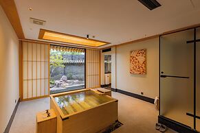 Xiaotang Yipiao Siheyuan Hot Spring Hotel & Resorts