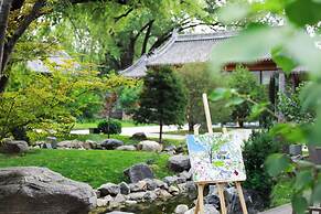 Xiaotang Yipiao Siheyuan Hot Spring Hotel & Resorts