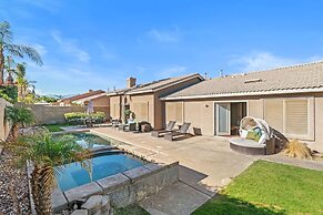 La Quinta Desert Haven Luxe Stay w Private Pool Hot Tub Pool Table