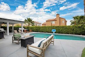 Desert Scarif Private Pool, Hot Tub, Putting Green, Near Coachella Fes