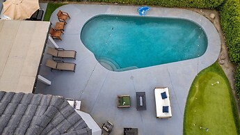 Desert Scarif Private Pool Hot Tub Putting Green Near Coachella Festiv