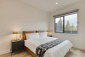 1216 Skyline Ranch 200 Private Hot Tub w View Premier Downtown Locatio