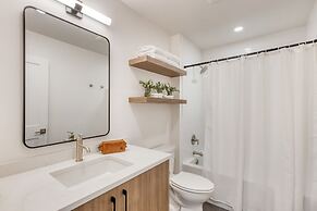 1216 Skyline Ranch 200 Private Hot Tub w View Premier Downtown Locatio