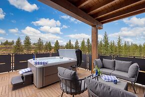 1216 Skyline Ranch 200 Private Hot Tub w View Premier Downtown Locatio