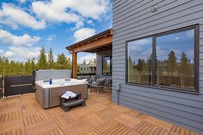 1216 Skyline Ranch 200 Private Hot Tub w View Premier Downtown Locatio