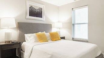 Canal Walk District Apartments by Barsala