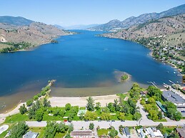 Skaha Lakefront Inn