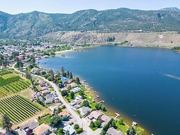 Skaha Lakefront Inn
