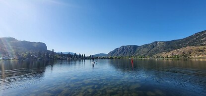 Skaha Lakefront Inn