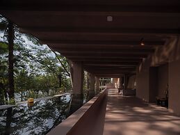 Anlai Rainforest Luxury Resort