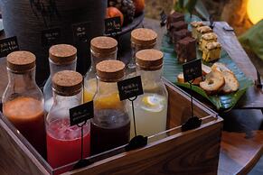 Anlai Rainforest Luxury Resort