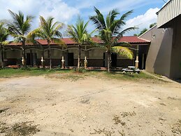 Bandengan Beach Hotel Jepara 2