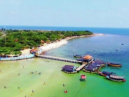 Bandengan Beach Hotel Jepara 2