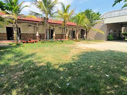 Bandengan Beach Hotel Jepara 2