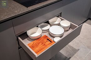 Metropole Thu Thiem Skyline Apartment