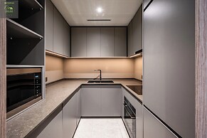 Metropole Thu Thiem Skyline Apartment