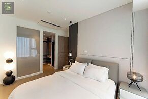Metropole Thu Thiem Skyline Apartment
