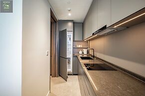 Metropole Thu Thiem Skyline Apartment