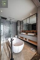 Metropole Thu Thiem Skyline Apartment