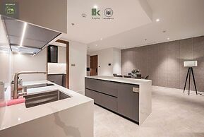 Metropole Thu Thiem Skyline Apartment