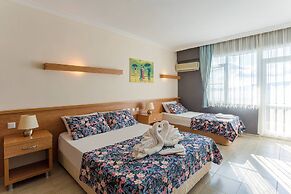 Aqua Nina Resort Hotel