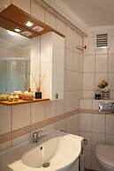 Aqua Nina Resort Hotel