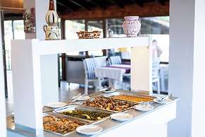 Aqua Nina Resort Hotel