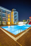 Aqua Nina Resort Hotel