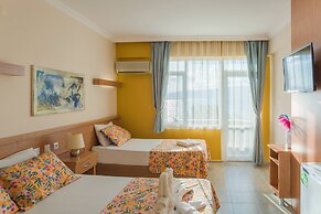 Aqua Nina Resort Hotel