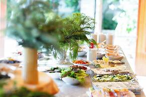 Aqua Nina Resort Hotel