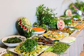 Aqua Nina Resort Hotel