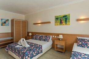 Aqua Nina Resort Hotel