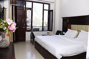 HillOra Mcleodganj