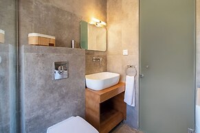 Campiello Urban Nest by Corfuescapes