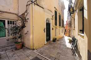 Campiello Urban Nest by Corfuescapes